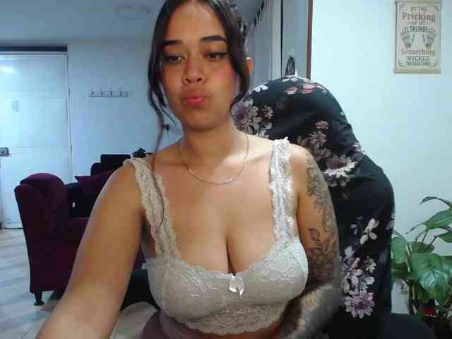 anyablack230 webcam