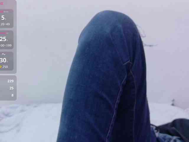 yourcuteneighbourr webcam