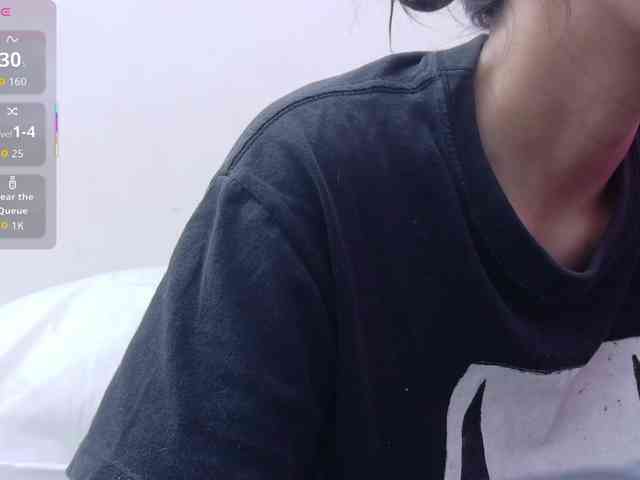 yourcuteneighbourr webcam