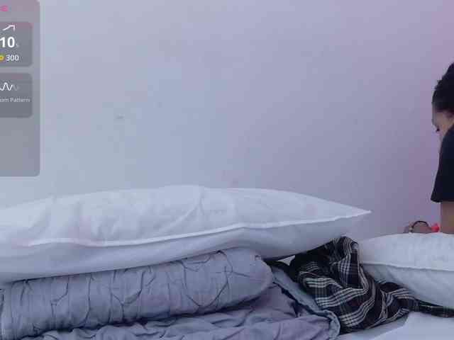 yourcuteneighbourr webcam