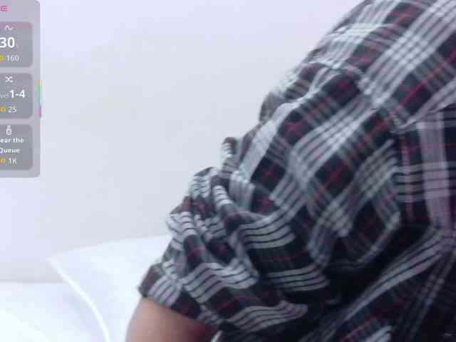 yourcuteneighbourr webcam