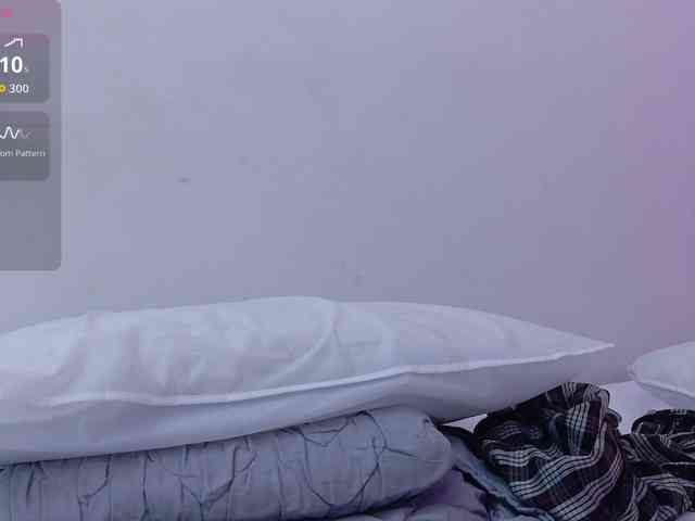 yourcuteneighbourr webcam