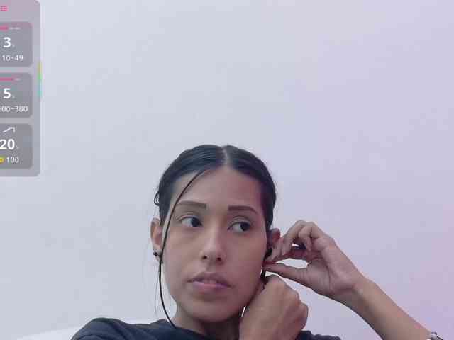 yourcuteneighbourr webcam