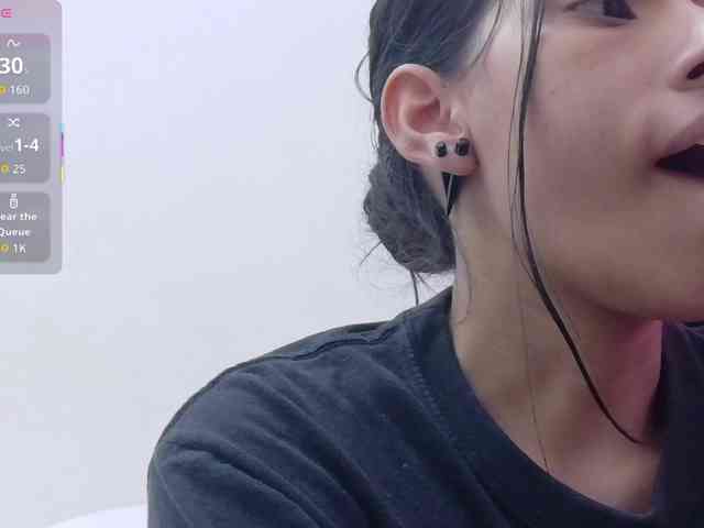 yourcuteneighbourr webcam