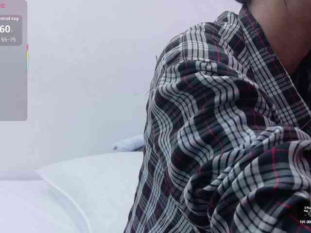 yourcuteneighbourr webcam