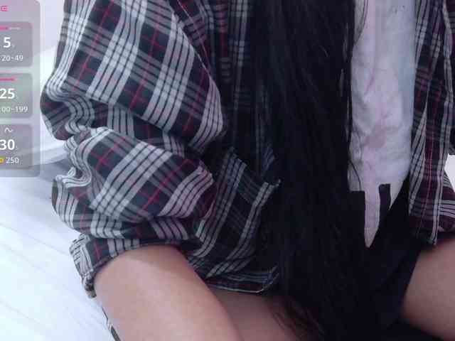 yourcuteneighbourr webcam