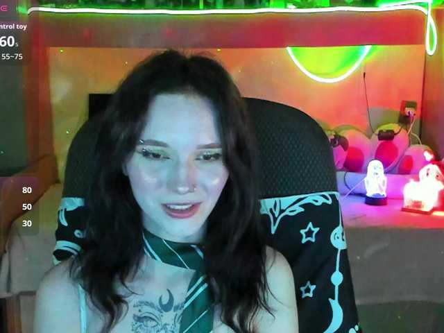 Elven1kiss webcam