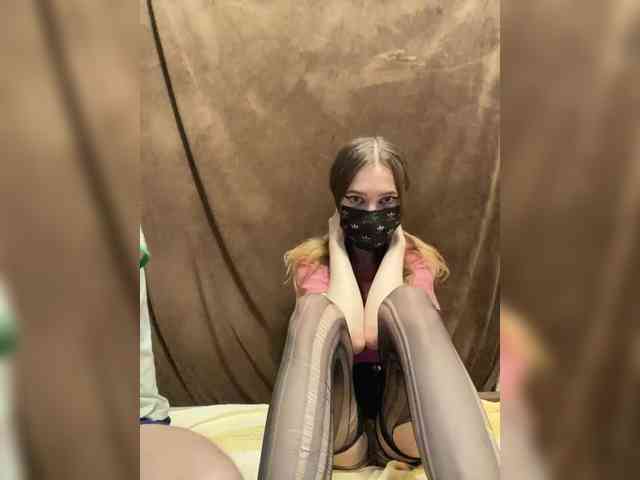 zaebokroom999 webcam