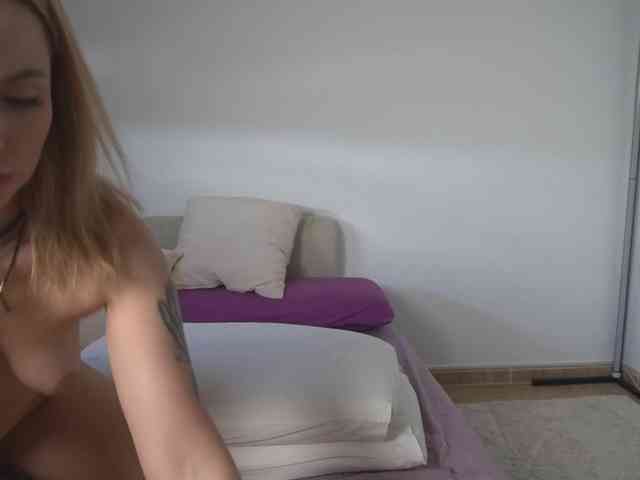 new1dee webcam