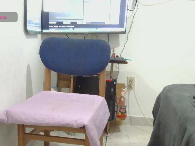 DominantFatWoman webcam