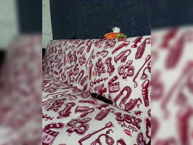 go to chat with -The-sweet-couple-