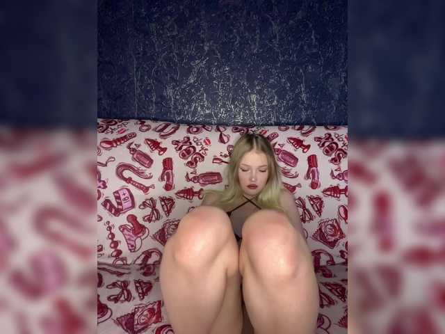 Accedi alla chat con il nickname -The-sweet-couple- -The-sweet-couple-