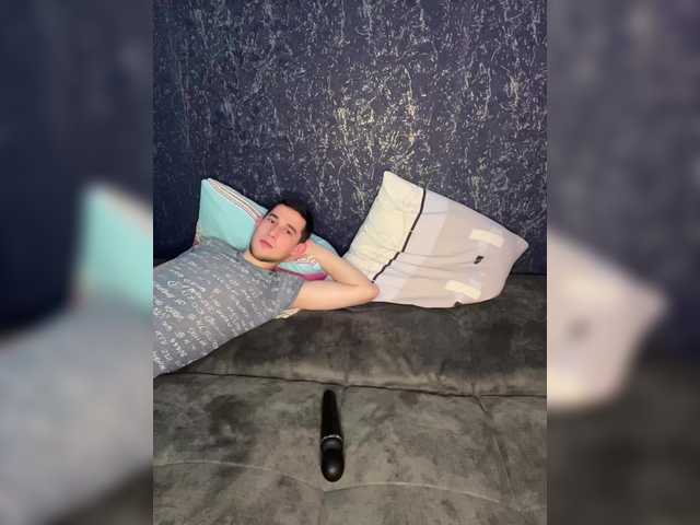 go to chat with -The-sweet-couple-