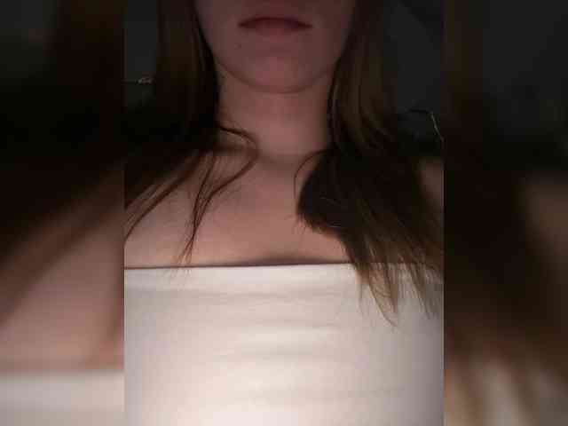 Kira5687 webcam