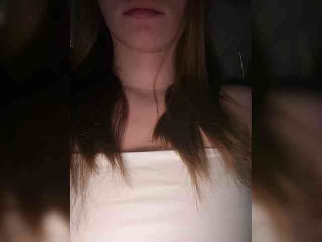 Kira5687 webcam