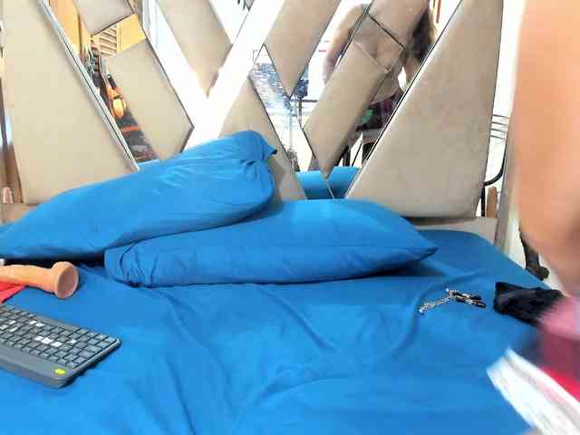 lilith-torres webcam