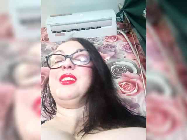 ViktoryDimond webcam