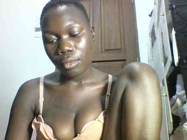 Sweetchocolate webcam