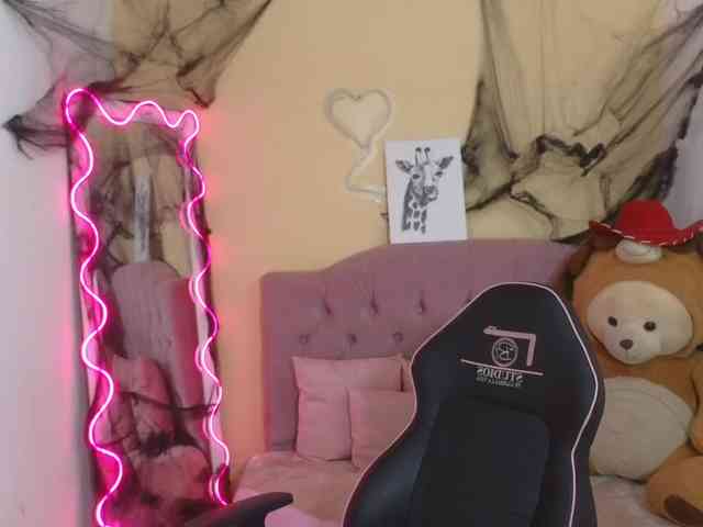 Chiara-tay webcam