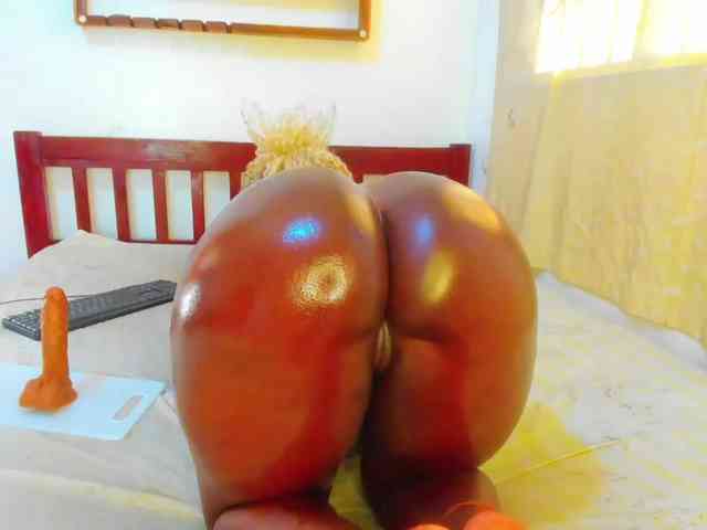 Lilyusk11 webcam