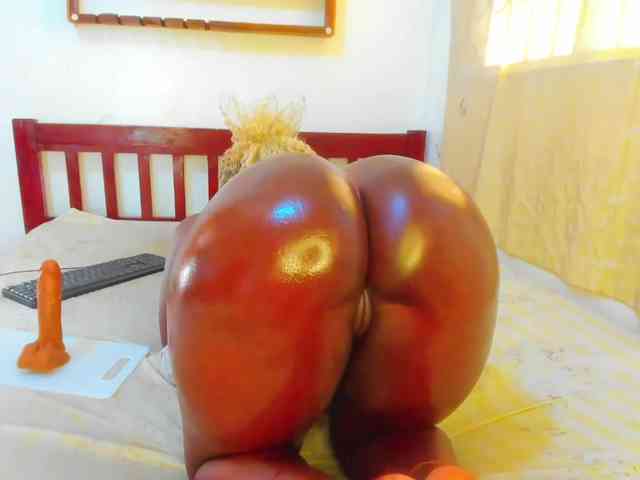 Lilyusk11 webcam