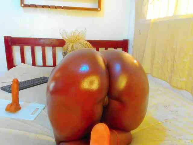 Lilyusk11 webcam