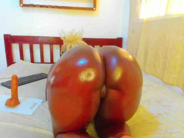 Lilyusk11 webcam