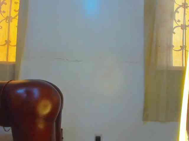 Lilyusk11 webcam