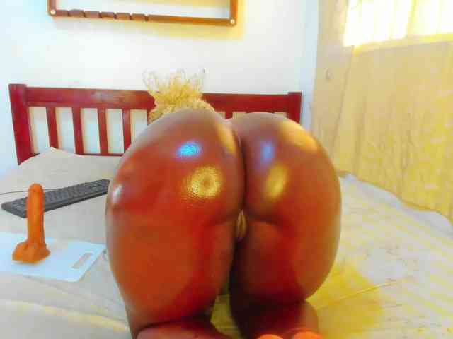 Lilyusk11 webcam