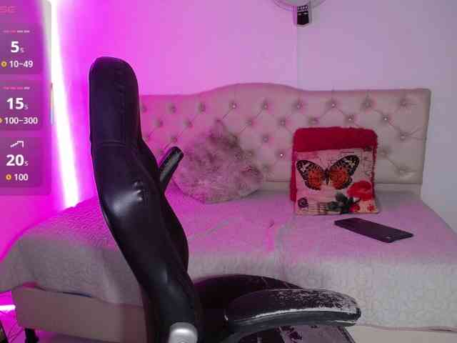 cristal-horny19 webcam