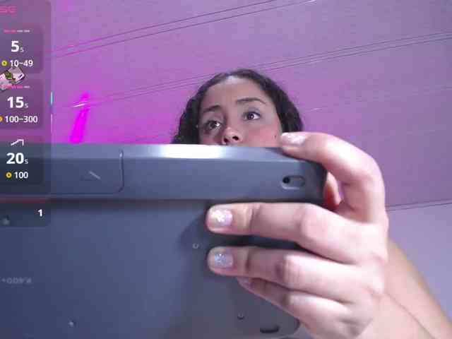 cristal-horny19 webcam