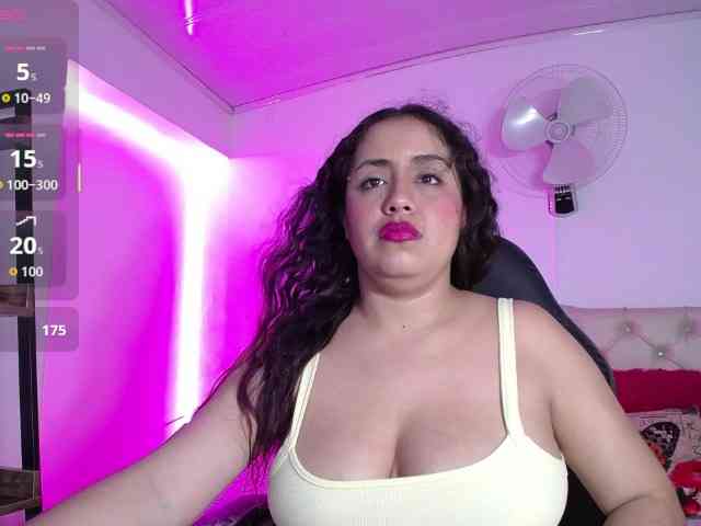 cristal-horny19 webcam