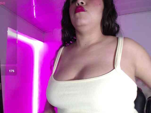 cristal-horny19 webcam
