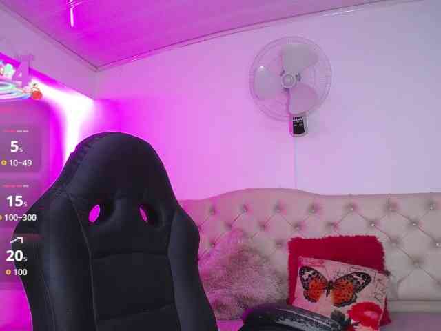 cristal-horny19 webcam