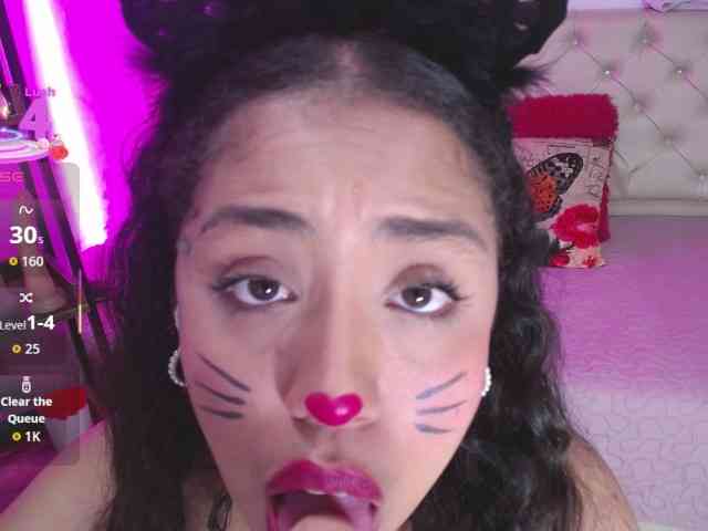 cristal-horny19 webcam