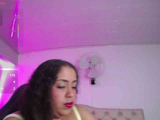 cristal-horny19 webcam
