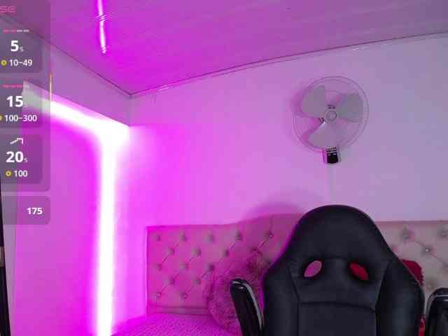 cristal-horny19 webcam