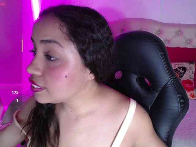 cristal-horny19 webcam