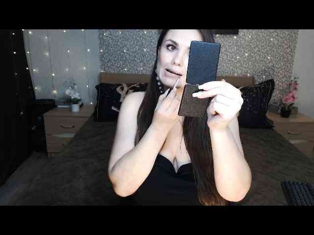 AwesomeValen webcam