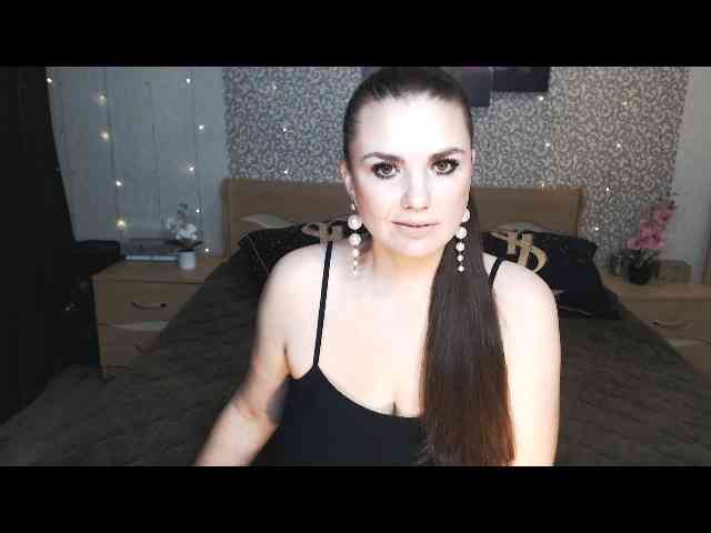 AwesomeValen webcam