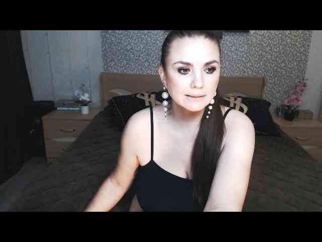 AwesomeValen webcam