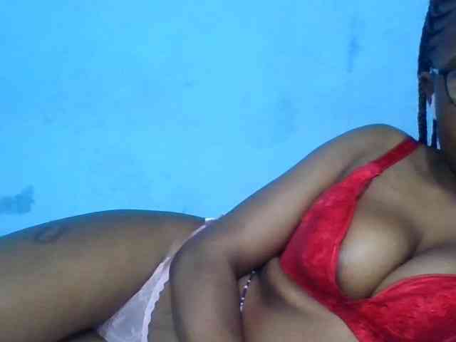 pretty-sonya webcam