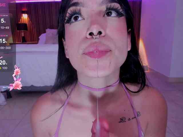 violet-thomas webcam