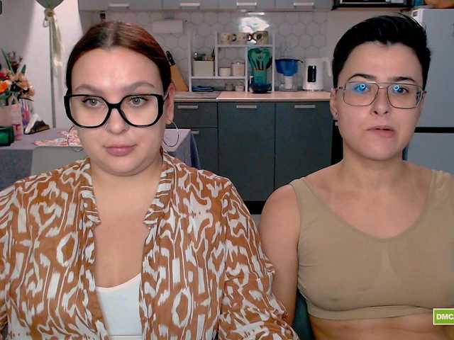 dreamteamgirls Live Cam Chat on BongaCams