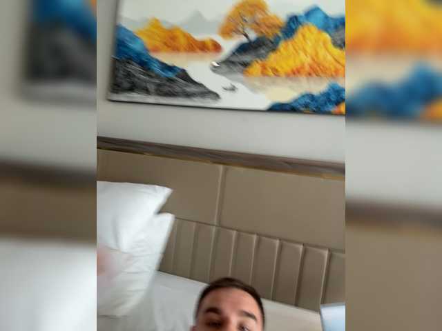 Accedi alla chat con il nickname lean-lie lean-lie