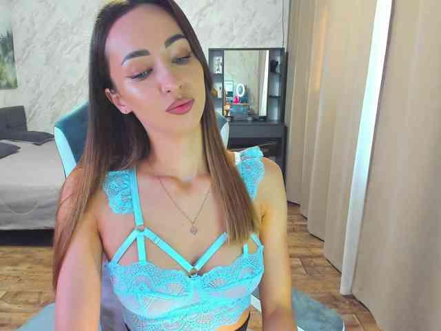 LolaLaLol webcam