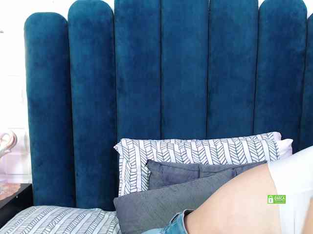 CosmicCandyX webcam