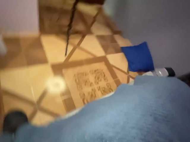 Entra en el chat con el modelo lexiiegray2 lexiiegray2