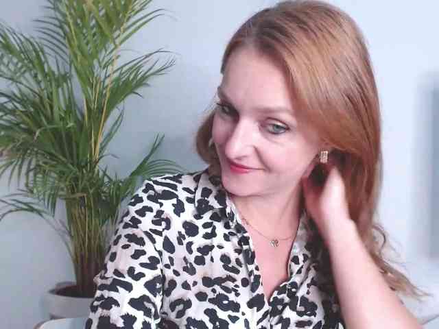 SecretAlicia webcam
