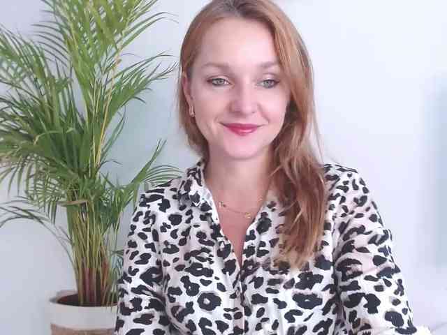 SecretAlicia webcam